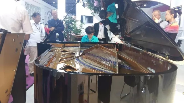 德國(guó)國(guó)寶博蘭斯勒鋼琴榮耀綻放上海國(guó)際樂器展！